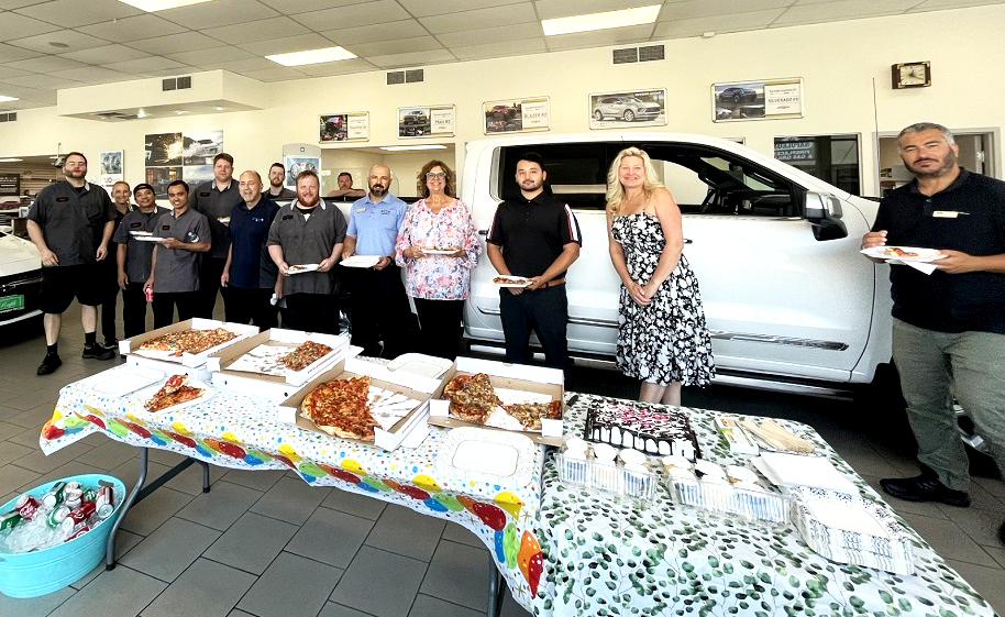 Special-Pizza-Luncheon-in-Honor-of-Cindy-Garant